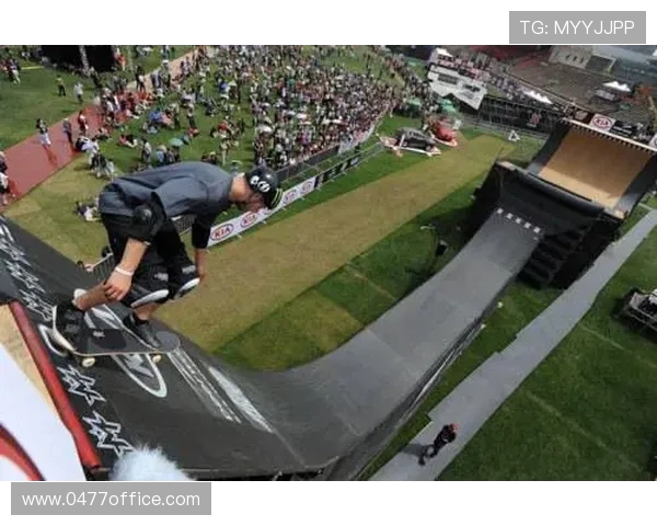 成都极限运动队边路渗透战术解析与实践探索